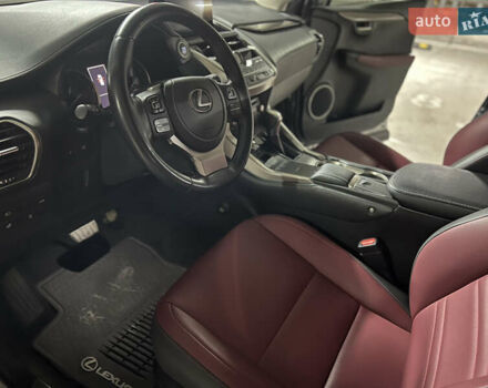 Сірий Лексус НХ, об'ємом двигуна 1.99 л та пробігом 48 тис. км за 32900 $, фото 25 на Automoto.ua