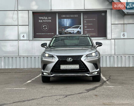Серый Лексус НХ, объемом двигателя 2 л и пробегом 40 тыс. км за 35000 $, фото 26 на Automoto.ua