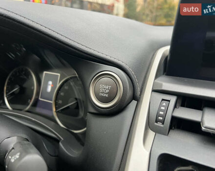 Сірий Лексус НХ, об'ємом двигуна 1.99 л та пробігом 60 тис. км за 34500 $, фото 44 на Automoto.ua