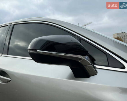 Серый Лексус НХ, объемом двигателя 2 л и пробегом 40 тыс. км за 35000 $, фото 2 на Automoto.ua