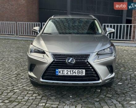 Серый Лексус НХ, объемом двигателя 2.49 л и пробегом 50 тыс. км за 40900 $, фото 7 на Automoto.ua