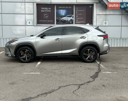 Серый Лексус НХ, объемом двигателя 2 л и пробегом 40 тыс. км за 35000 $, фото 25 на Automoto.ua