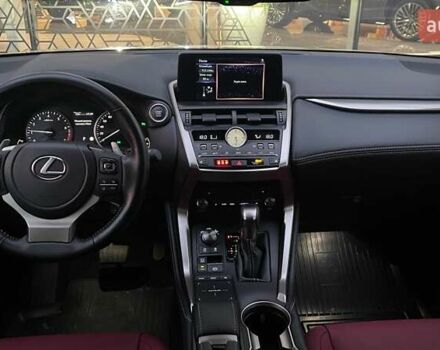 Сірий Лексус НХ, об'ємом двигуна 1.99 л та пробігом 42 тис. км за 37089 $, фото 7 на Automoto.ua
