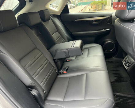 Сірий Лексус НХ, об'ємом двигуна 1.99 л та пробігом 60 тис. км за 34500 $, фото 40 на Automoto.ua