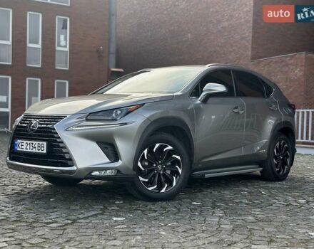 Серый Лексус НХ, объемом двигателя 2.49 л и пробегом 50 тыс. км за 40900 $, фото 4 на Automoto.ua
