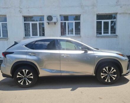 Серый Лексус НХ, объемом двигателя 2 л и пробегом 30 тыс. км за 21300 $, фото 4 на Automoto.ua