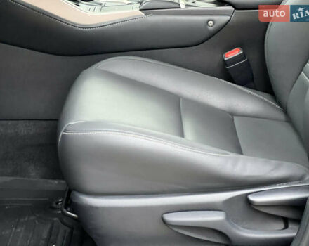Сірий Лексус НХ, об'ємом двигуна 1.99 л та пробігом 60 тис. км за 34500 $, фото 28 на Automoto.ua