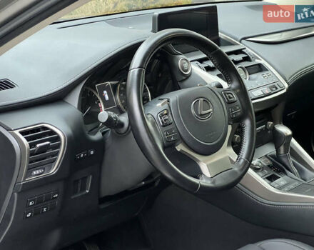 Сірий Лексус НХ, об'ємом двигуна 1.99 л та пробігом 60 тис. км за 34500 $, фото 26 на Automoto.ua