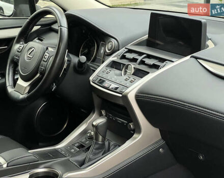 Сірий Лексус НХ, об'ємом двигуна 1.99 л та пробігом 60 тис. км за 34500 $, фото 43 на Automoto.ua