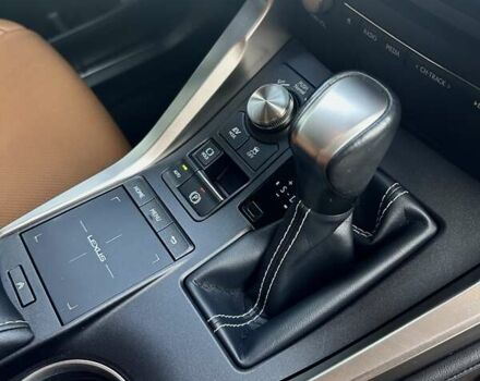 Серый Лексус НХ, объемом двигателя 2.49 л и пробегом 50 тыс. км за 40900 $, фото 50 на Automoto.ua