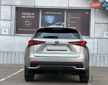 Серый Лексус НХ, объемом двигателя 2 л и пробегом 40 тыс. км за 35000 $, фото 30 на Automoto.ua