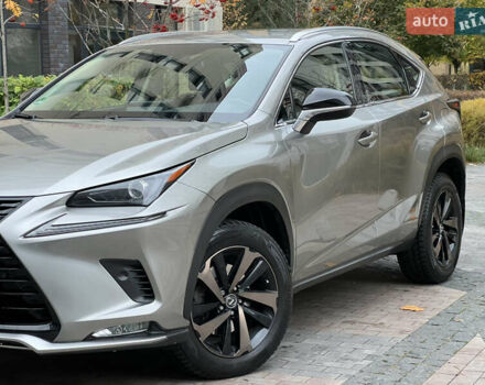 Сірий Лексус НХ, об'ємом двигуна 1.99 л та пробігом 60 тис. км за 34500 $, фото 7 на Automoto.ua