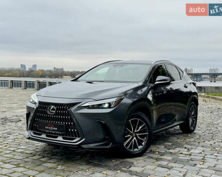 Лексус НХ 2022 в Киеве на Automoto.ua Серый Лексус НХ, объемом двигателя 1.99 л и пробегом 93 тыс. км за 36555 $, фото 103 на Automoto.ua