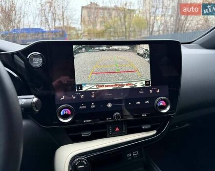 Сірий Лексус НХ, об'ємом двигуна 2.39 л та пробігом 60 тис. км за 46500 $, фото 15 на Automoto.ua