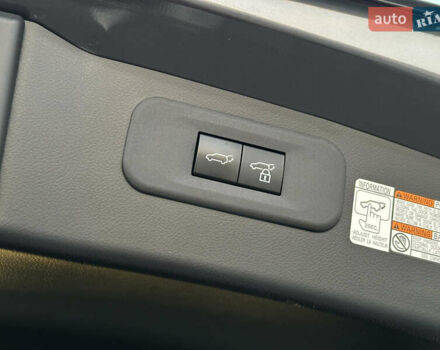 Серый Лексус НХ, объемом двигателя 2.49 л и пробегом 45 тыс. км за 49900 $, фото 31 на Automoto.ua