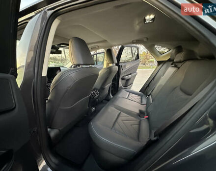 Серый Лексус НХ, объемом двигателя 2.49 л и пробегом 45 тыс. км за 49900 $, фото 33 на Automoto.ua