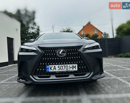 Сірий Лексус НХ, об'ємом двигуна 1.99 л та пробігом 93 тис. км за 39000 $, фото 25 на Automoto.ua