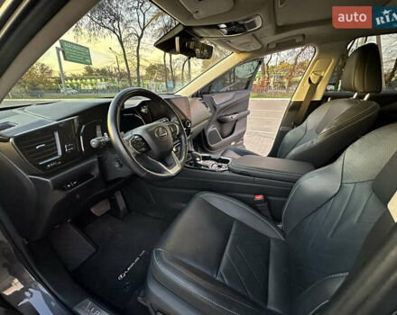 Серый Лексус НХ, объемом двигателя 2.49 л и пробегом 45 тыс. км за 49900 $, фото 42 на Automoto.ua