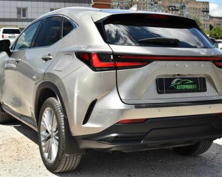 Сірий Лексус НХ, об'ємом двигуна 2.5 л та пробігом 30 тис. км за 48850 $, фото 4 на Automoto.ua