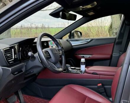 Серый Лексус НХ, объемом двигателя 2.49 л и пробегом 28 тыс. км за 46500 $, фото 3 на Automoto.ua