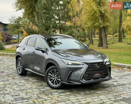 Лексус НХ 2022 в Киеве на Automoto.ua Серый Лексус НХ, объемом двигателя 1.99 л и пробегом 93 тыс. км за 36555 $, фото 72 на Automoto.ua
