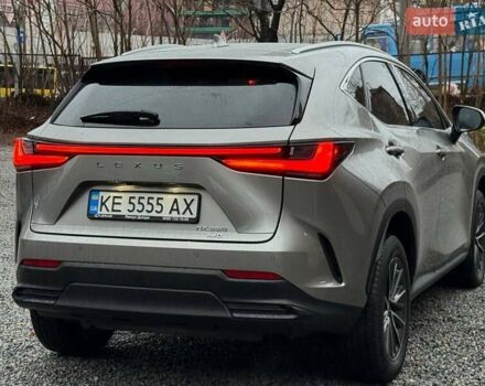Сірий Лексус НХ, об'ємом двигуна 2.39 л та пробігом 60 тис. км за 46500 $, фото 6 на Automoto.ua