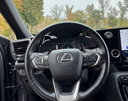Лексус НХ 2022 в Киеве на Automoto.ua Серый Лексус НХ, объемом двигателя 1.99 л и пробегом 93 тыс. км за 36555 $, фото 28 на Automoto.ua