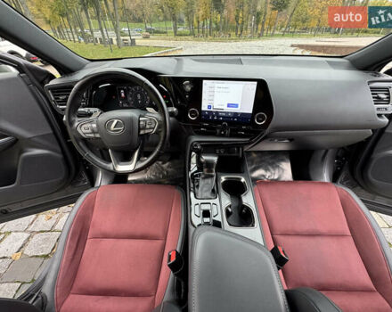 Лексус НХ 2022 в Киеве на Automoto.ua Серый Лексус НХ, объемом двигателя 1.99 л и пробегом 93 тыс. км за 36555 $, фото 11 на Automoto.ua