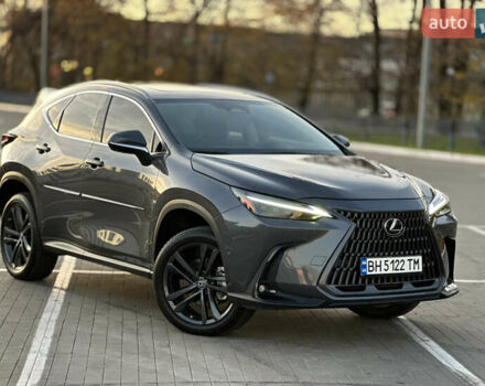 Серый Лексус НХ, объемом двигателя 2.49 л и пробегом 45 тыс. км за 49900 $, фото 6 на Automoto.ua
