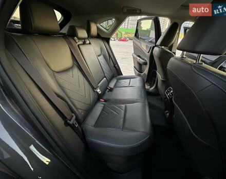 Серый Лексус НХ, объемом двигателя 2.49 л и пробегом 45 тыс. км за 49900 $, фото 37 на Automoto.ua