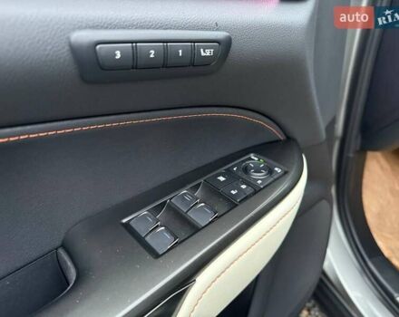 Сірий Лексус НХ, об'ємом двигуна 2.39 л та пробігом 60 тис. км за 46500 $, фото 14 на Automoto.ua