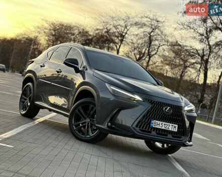 Серый Лексус НХ, объемом двигателя 2.49 л и пробегом 45 тыс. км за 49900 $, фото 5 на Automoto.ua