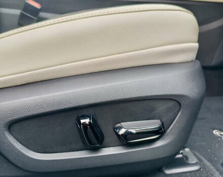 Лексус НХ 2023 в Киеве на Automoto.ua Серый Лексус НХ, объемом двигателя 2.49 л и пробегом 22 тыс. км за 48500 $, фото 27 на Automoto.ua