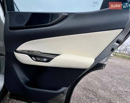 Сірий Лексус НХ, об'ємом двигуна 2.5 л та пробігом 23 тис. км за 52500 $, фото 35 на Automoto.ua