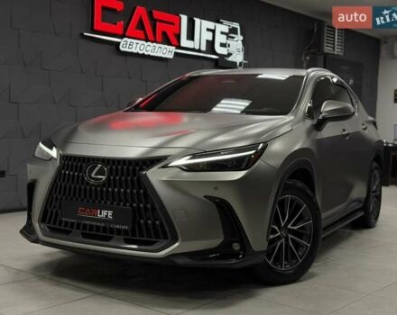 Серый Лексус НХ, объемом двигателя 2.49 л и пробегом 8 тыс. км за 54500 $, фото 1 на Automoto.ua