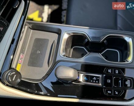 Серый Лексус НХ, объемом двигателя 2.49 л и пробегом 32 тыс. км за 55500 $, фото 31 на Automoto.ua