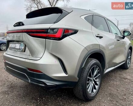 Сірий Лексус НХ, об'ємом двигуна 2.5 л та пробігом 23 тис. км за 52500 $, фото 11 на Automoto.ua