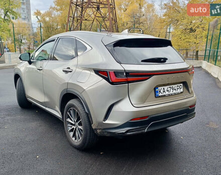 Лексус НХ 2023 в Киеве на Automoto.ua Серый Лексус НХ, объемом двигателя 2.49 л и пробегом 22 тыс. км за 48500 $, фото 8 на Automoto.ua