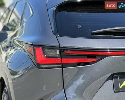 Серый Лексус НХ, объемом двигателя 2.49 л и пробегом 32 тыс. км за 55500 $, фото 45 на Automoto.ua