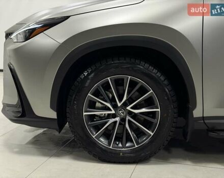 Серый Лексус НХ, объемом двигателя 2.49 л и пробегом 8 тыс. км за 54500 $, фото 10 на Automoto.ua