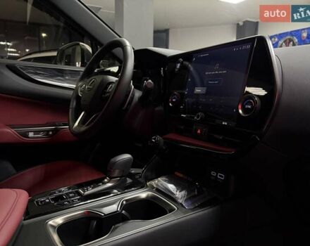 Серый Лексус НХ, объемом двигателя 2.49 л и пробегом 8 тыс. км за 54500 $, фото 56 на Automoto.ua