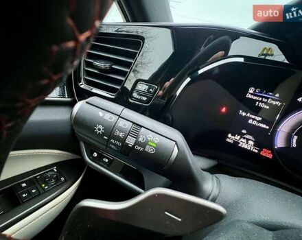 Сірий Лексус НХ, об'ємом двигуна 2.5 л та пробігом 23 тис. км за 52500 $, фото 26 на Automoto.ua