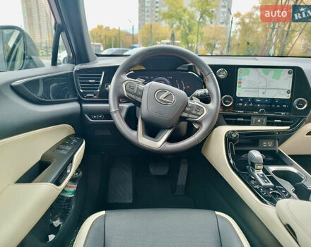 Лексус НХ 2023 в Киеве на Automoto.ua Серый Лексус НХ, объемом двигателя 2.49 л и пробегом 22 тыс. км за 48500 $, фото 17 на Automoto.ua