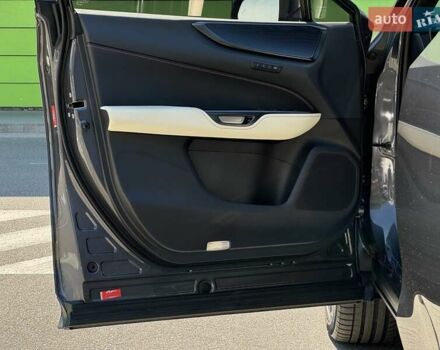 Серый Лексус НХ, объемом двигателя 2.49 л и пробегом 32 тыс. км за 55500 $, фото 12 на Automoto.ua