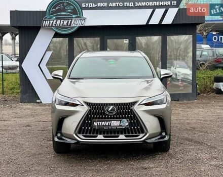 Сірий Лексус НХ, об'ємом двигуна 2.5 л та пробігом 23 тис. км за 52500 $, фото 1 на Automoto.ua