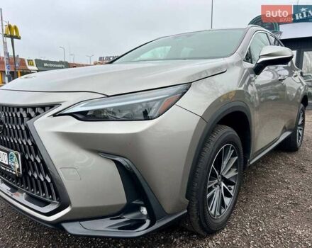 Сірий Лексус НХ, об'ємом двигуна 2.5 л та пробігом 23 тис. км за 52500 $, фото 8 на Automoto.ua