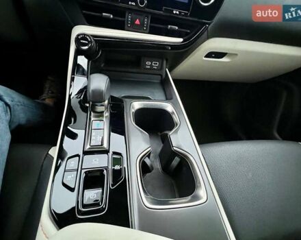 Сірий Лексус НХ, об'ємом двигуна 2.5 л та пробігом 23 тис. км за 52500 $, фото 22 на Automoto.ua