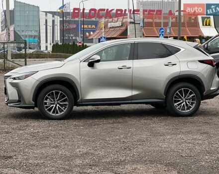 Сірий Лексус НХ, об'ємом двигуна 2.5 л та пробігом 23 тис. км за 52500 $, фото 7 на Automoto.ua