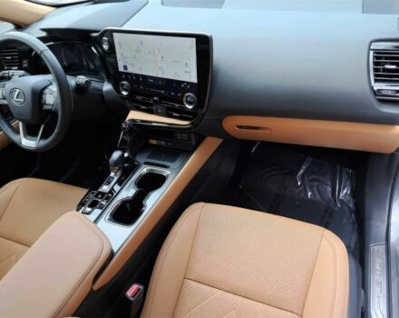 Сірий Лексус НХ, об'ємом двигуна 2.5 л та пробігом 8 тис. км за 26000 $, фото 10 на Automoto.ua