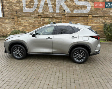 Сірий Лексус НХ, об'ємом двигуна 2.49 л та пробігом 13 тис. км за 54000 $, фото 32 на Automoto.ua